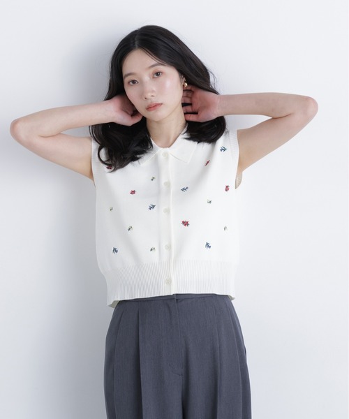 N.（N. Natural Beauty Basic）（エヌエヌナチュラルビューティーベーシック）の「ポロカラーフラワー刺繍ニット（ポロシャツ・レディース・グレー系その他/ブラック系その他2/ホワイト系その他・ﾌﾘ-）」の5枚目の写真
