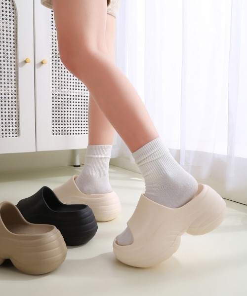 WEGO(ウィゴー)の「厚底軽量スニーカーサンダル(サンダル・レディース・グレー/ブラック/ホワイト・LARGE/MEDIUM)」の7枚目の写真