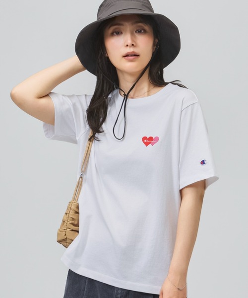 Champion(チャンピオン)の「チャンピオン SHORT SLEEVE T-SHIRT(Tシャツ/カットソー・レディース・ネイビー/ホワイト/ブルー/グレー・M/L)」の2枚目の写真