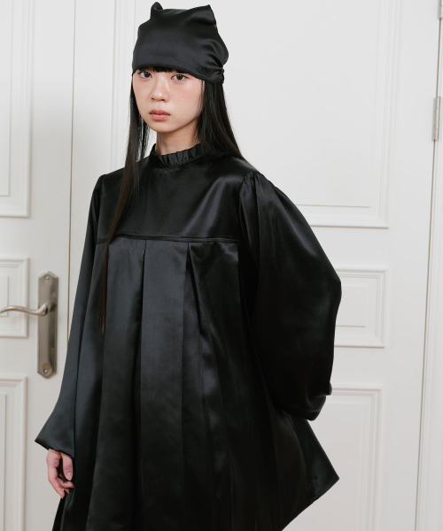NICE GHOST CLUB（ナイスゴーストクラブ）の「FFATS PLEATED PUFF SATIN DRESS_BLACK(NG2GSUPA92A)（ワンピース・レディース・ブラック・F）」の2枚目の写真