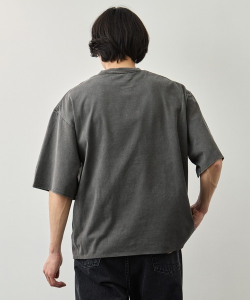 CITY TOKYO(シティトウキョウ)の「【CITY TOKYO】ガーメントダイ リラックスTEE(Tシャツ/カットソー・メンズ・グレイッシュベージュ/ダークグレー・1/2)」の5枚目の写真