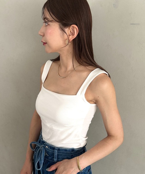 MYMOOD.(マイムード)の「カップ付きスクエアネックタンクトップ(タンクトップ・レディース・グレー/ネイビー/ブラック/ホワイト・FREE)」の11枚目の写真