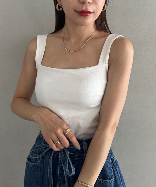 MYMOOD.(マイムード)の「カップ付きスクエアネックタンクトップ(タンクトップ・レディース・グレー/ネイビー/ブラック/ホワイト・FREE)」の5枚目の写真