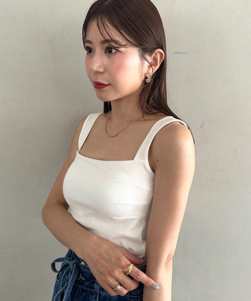 MYMOOD.(マイムード)の「カップ付きスクエアネックタンクトップ(タンクトップ・レディース・グレー/ネイビー/ブラック/ホワイト・FREE)」の13枚目の写真