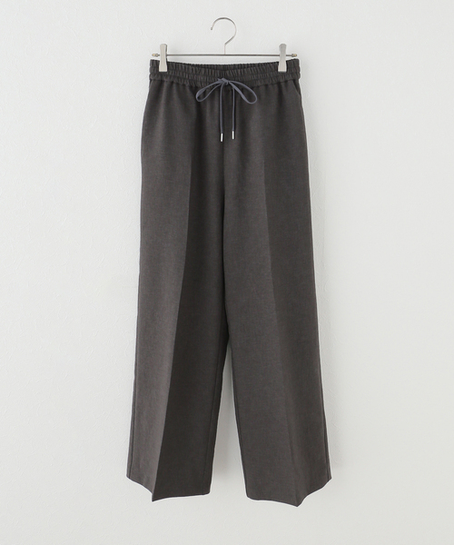 Spick & Span(スピックアンドスパン)の「《34サイズ登場 / 追加》PEウォッシャブルイージースラックスパンツ(スラックス・レディース・ブラウン/ベージュ/チャコールグレー・40/38/36/34)」の14枚目の写真