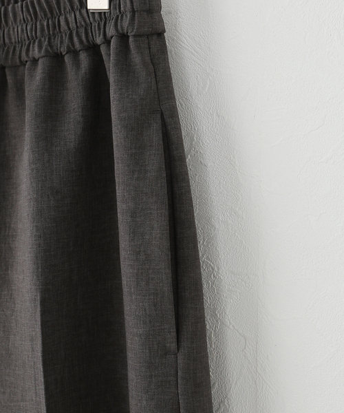 Spick & Span(スピックアンドスパン)の「《34サイズ登場 / 追加》PEウォッシャブルイージースラックスパンツ(スラックス・レディース・ブラウン/ベージュ/チャコールグレー・40/38/36/34)」の16枚目の写真