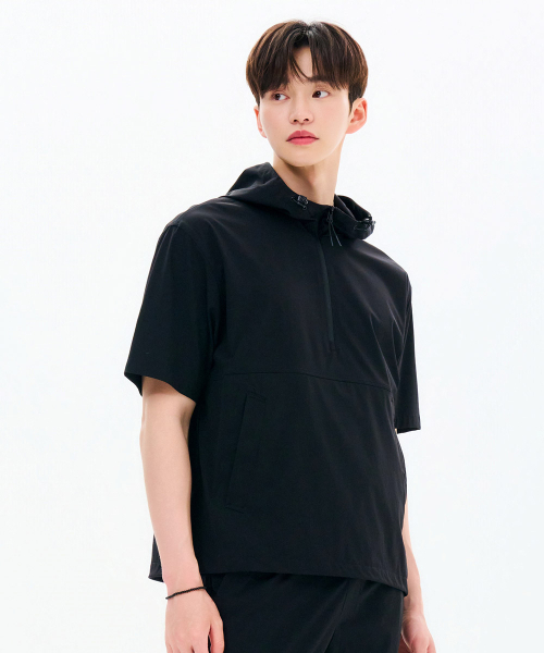 CHASECULT(チェイスカルト)の「共用クールストレッチフードアノラック半袖Tシャツ-FBRU5825D03(Tシャツ/カットソー・メンズ・ブラック・90/95/100/105/110)」の3枚目の写真