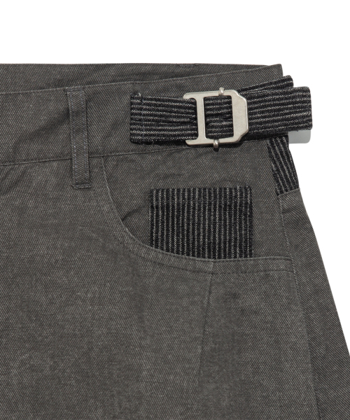 THECOLDESTMOMENT(ザコールデストモーメント)の「TCM pin stripe stitch half pants (charcoal)(その他パンツ・レディース・その他・SMALL/MEDIUM/LARGE)」の4枚目の写真