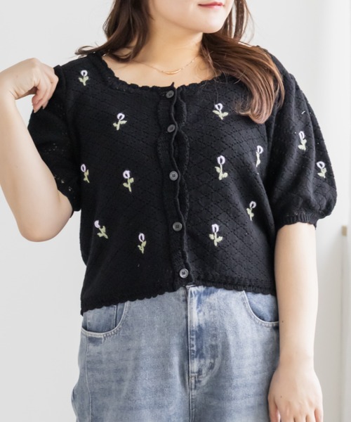 CLETTE(クレット)の「CLETTEオリジナル花刺繍透かし編みニットカーディガン(カーディガン/ボレロ・レディース・ブルー/ブラック/オフホワイト・4L/3L/LL)」の7枚目の写真