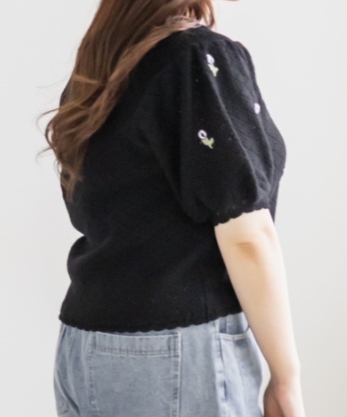 CLETTE(クレット)の「CLETTEオリジナル花刺繍透かし編みニットカーディガン(カーディガン/ボレロ・レディース・ブルー/ブラック/オフホワイト・4L/3L/LL)」の8枚目の写真