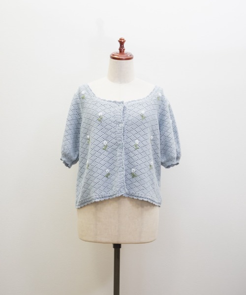CLETTE(クレット)の「CLETTEオリジナル花刺繍透かし編みニットカーディガン(カーディガン/ボレロ・レディース・ブルー/ブラック/オフホワイト・4L/3L/LL)」の13枚目の写真