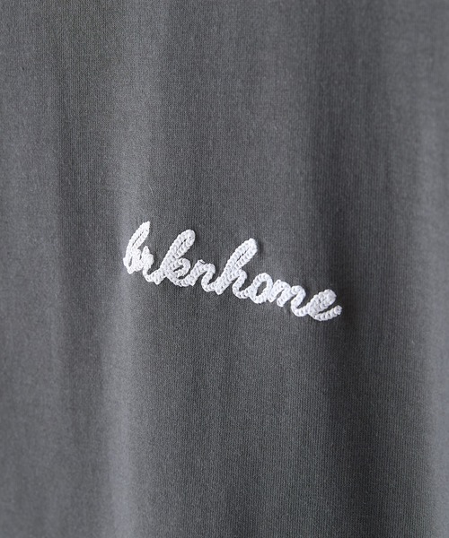brknhome(ブロークンホーム)の「【BRKNHOME/ブロークンホーム】×【ZERO STAIN/ゼロステイン】【上品なチェーン刺繍ロゴ】コラボTシャツ 汗染み防止 ワンポイント オーバーサイズ(Tシャツ/カットソー・メンズ・オフホワイト/ホワイト/スミクロ・LARGE/MEDIUM)」の6枚目の写真