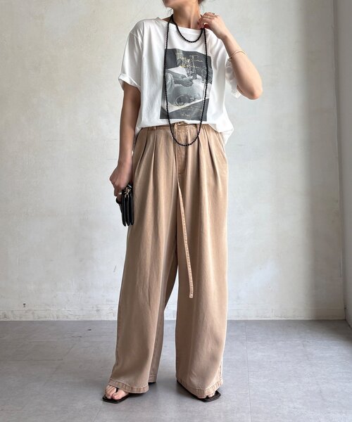 DouDou(ドゥドゥ)の「【WEB限定】フォトTEE(Tシャツ/カットソー・レディース・オフホワイト/チャコールグレー/レッド・FREE)」の6枚目の写真