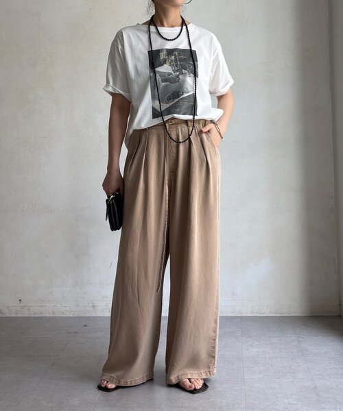 DouDou(ドゥドゥ)の「【WEB限定】フォトTEE(Tシャツ/カットソー・レディース・オフホワイト/チャコールグレー/レッド・FREE)」の7枚目の写真
