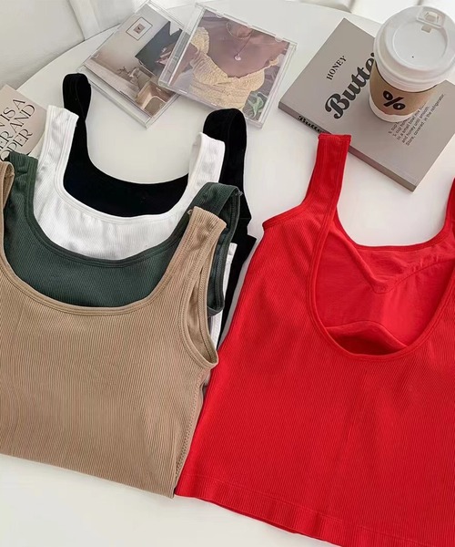 boemy(ボエミー)の「【カップ付き】バックオープン シンプルブラトップ(タンクトップ・レディース・レッド/ホワイト/ブラック/ベージュ・FREE)」の10枚目の写真