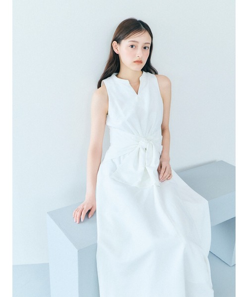 SNIDEL(スナイデル)の「【マシーンウォッシャブル】ツイストワンピース(ワンピース・レディース・イエロー/ブラウン/ホワイト/ネイビー・1/0)」の21枚目の写真