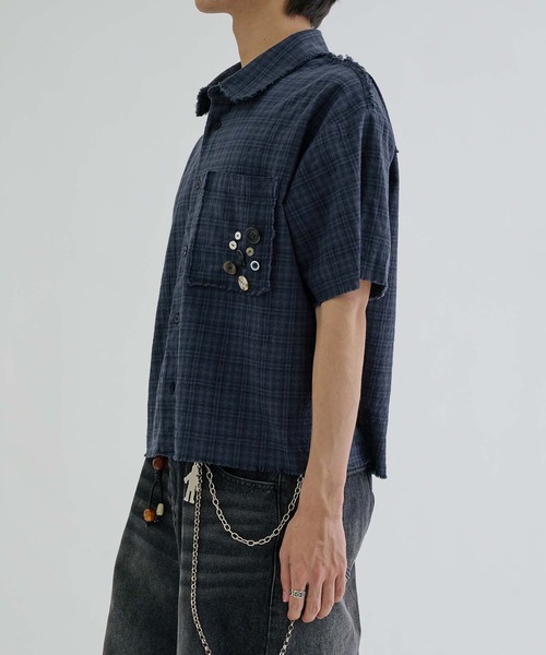 EPNK(イーピーエヌケー)の「Scattered Button fringe check shirts / スキャッタードボタンフリンジチェックシャツ(シャツ/ブラウス・メンズ・チャコールグレー/ネイビー・SMALL/MEDIUM/LARGE)」の12枚目の写真