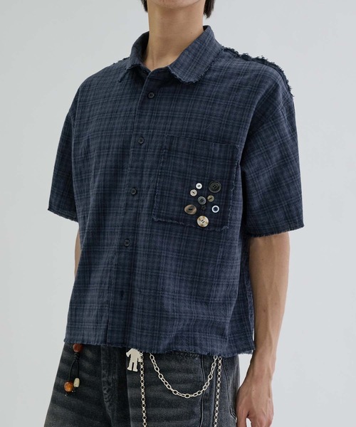 EPNK(イーピーエヌケー)の「Scattered Button fringe check shirts / スキャッタードボタンフリンジチェックシャツ(シャツ/ブラウス・メンズ・チャコールグレー/ネイビー・SMALL/MEDIUM/LARGE)」の13枚目の写真
