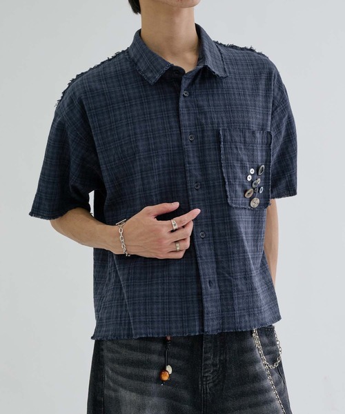EPNK(イーピーエヌケー)の「Scattered Button fringe check shirts / スキャッタードボタンフリンジチェックシャツ(シャツ/ブラウス・メンズ・チャコールグレー/ネイビー・SMALL/MEDIUM/LARGE)」の19枚目の写真