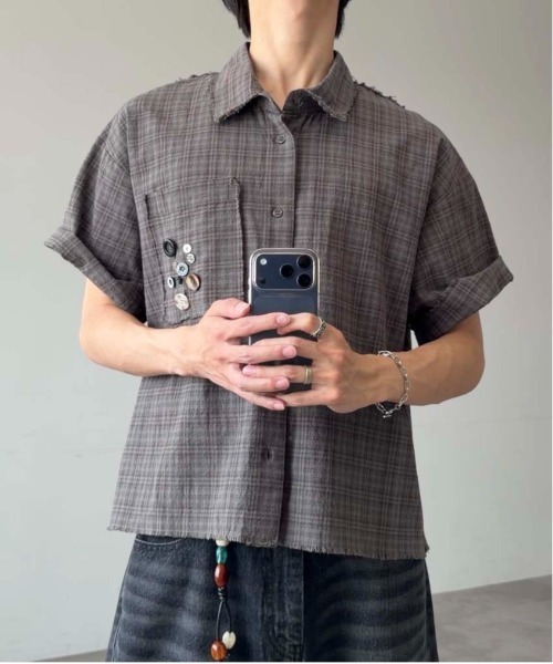 EPNK(イーピーエヌケー)の「Scattered Button fringe check shirts / スキャッタードボタンフリンジチェックシャツ(シャツ/ブラウス・メンズ・チャコールグレー/ネイビー・SMALL/MEDIUM/LARGE)」の5枚目の写真