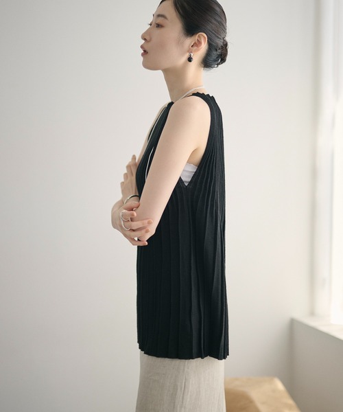 LAULEN(ローレン)の「pleats flare sleeveless knit /プリーツフレアノースリーブニット(ニット/セーター・レディース・ブラック/ベージュ/アッシュグレー・FREE)」の19枚目の写真