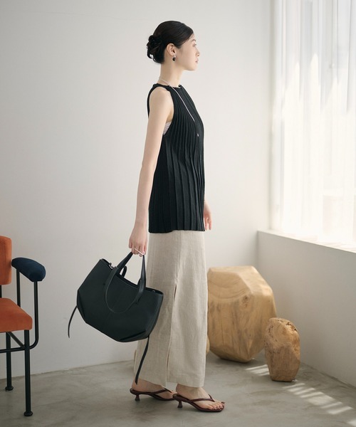 LAULEN(ローレン)の「pleats flare sleeveless knit /プリーツフレアノースリーブニット(ニット/セーター・レディース・ブラック/ベージュ/アッシュグレー・FREE)」の11枚目の写真