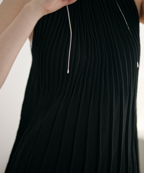 LAULEN(ローレン)の「pleats flare sleeveless knit /プリーツフレアノースリーブニット(ニット/セーター・レディース・ブラック/ベージュ/アッシュグレー・FREE)」の7枚目の写真