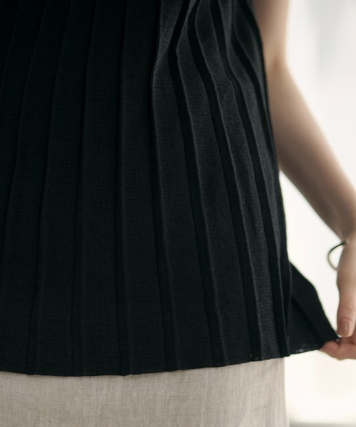 LAULEN(ローレン)の「pleats flare sleeveless knit /プリーツフレアノースリーブニット(ニット/セーター・レディース・ブラック/ベージュ/アッシュグレー・FREE)」の6枚目の写真