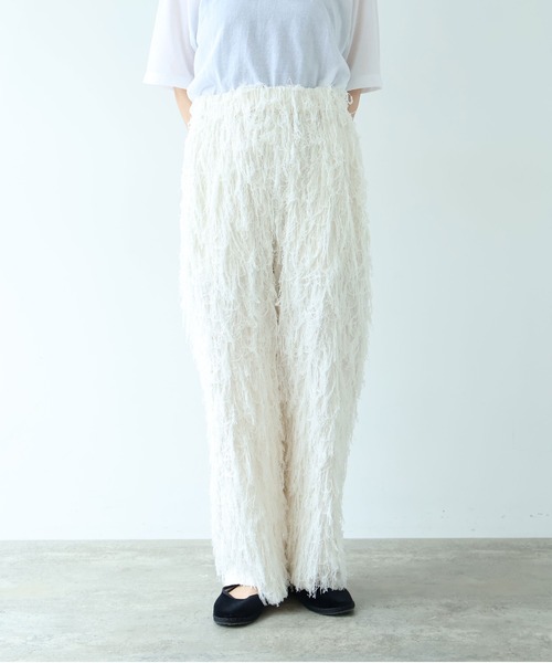 yuni(ユニ )の「R/Pe/C/L JQ relax pants(その他パンツ・レディース・ブラック/アイボリー・FREE)」の12枚目の写真