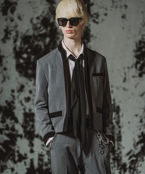 NO ID.（ノーアイディ）の「【NO ID.】Wide Square Sunglasses / ワイド スクエア サングラス（サングラス・メンズ・ブラック・ONE SIZE）」の11枚目の写真