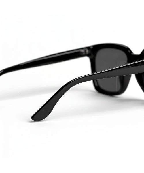 NO ID.（ノーアイディ）の「【NO ID.】Wide Square Sunglasses / ワイド スクエア サングラス（サングラス・メンズ・ブラック・ONE SIZE）」の6枚目の写真