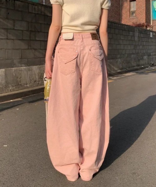 ViViDAY(ビビデー)の「バックハートポケット デニムワイドパンツ(デニムパンツ・レディース・ピンク・L/M/S)」の13枚目の写真