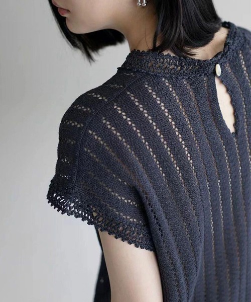Flugge(フラッジー)の「半袖レーストップス(その他トップス・レディース・ホワイト/ネイビー・MEDIUM/LARGE)」の3枚目の写真
