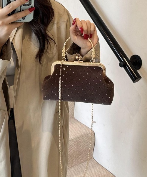 boemy(ボエミー)の「ベロアがま口チェーン ショルダーバッグ(ショルダーバッグ・レディース・ピンク/ブラック/ブラウン/ボルドー・FREE)」の9枚目の写真
