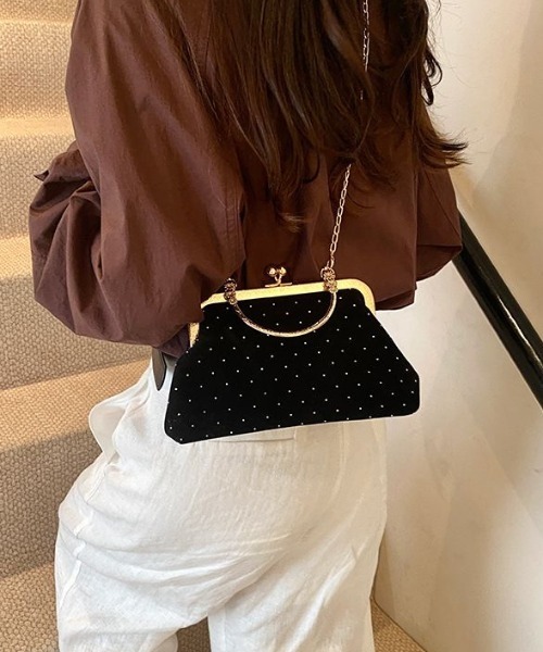 boemy(ボエミー)の「ベロアがま口チェーン ショルダーバッグ(ショルダーバッグ・レディース・ピンク/ブラック/ブラウン/ボルドー・FREE)」の14枚目の写真