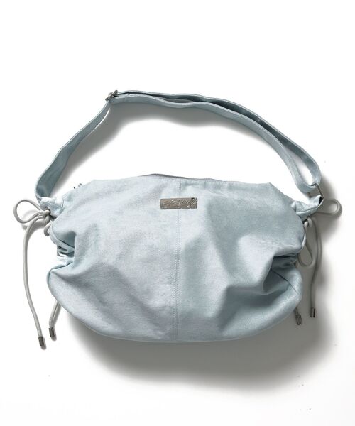 SEQUENZ（シークエンズ）の「※WEB限定 / フェイクレザー フェイクスエード メタルプレート 雑貨 バック / シャーリングショルダーバック / sqnz shirring bag（トートバッグ・メンズ・ブラック/ライトブルー/チャコール・FREE）」の3枚目の写真