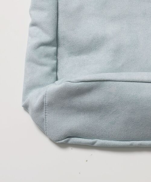 SEQUENZ（シークエンズ）の「※WEB限定 / フェイクレザー フェイクスエード メタルプレート 雑貨 バック / シャーリングショルダーバック / sqnz shirring bag（トートバッグ・メンズ・ブラック/ライトブルー/チャコール・FREE）」の5枚目の写真