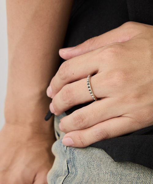 GARNI(ガルニ)の「【GARNI/ガルニ】Multiple Studs Ring-S(リング・メンズ・シルバー・26.5cm/25.5cm)」の3枚目の写真