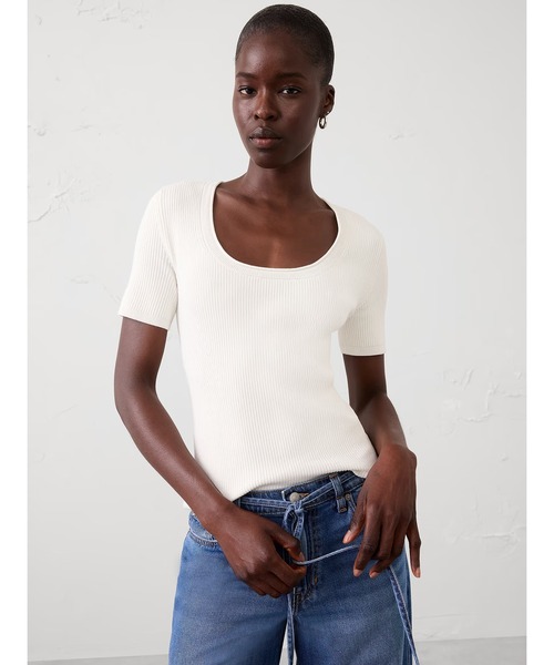 BANANA REPUBLIC FACTORY STORE（バナナリパブリック ファクトリーストア）の「BANANA REPUBLIC FACTORY STORE　　コットンリブスクープネックセーター（ニット/セーター・レディース・ホワイト/ブラック/その他/オリーブ・XS/S/M/L）」の2枚目の写真