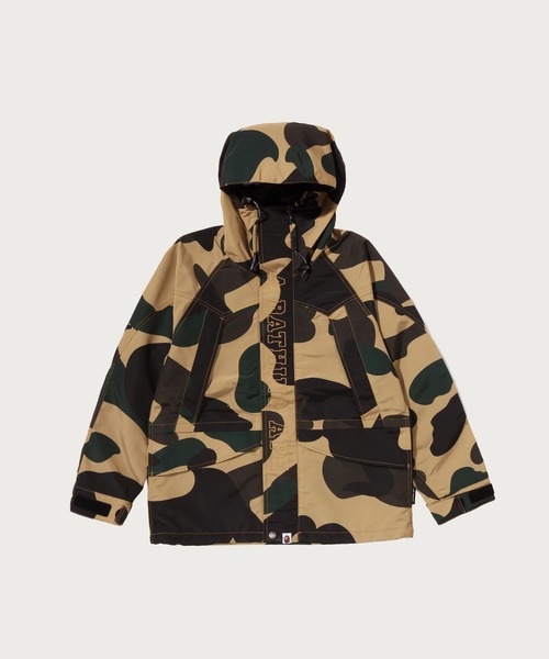 A BATHING APE(アベイシングエイプ)の「GIANT 1ST CAMO SNOWBOARD JACKET(ミリタリージャケット・メンズ・イエロー/グリーン・X-LARGE/MEDIUM/SMALL/XX-LARGE/LARGE)」の2枚目の写真