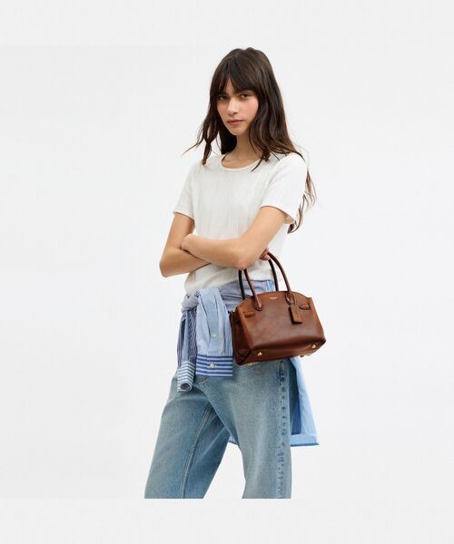 COACH（コーチ）の「エンパイア キャリーオール バッグ 21・ラブド レザー（ショルダーバッグ・レディース・ブラウン系その他・ONE）」の3枚目の写真