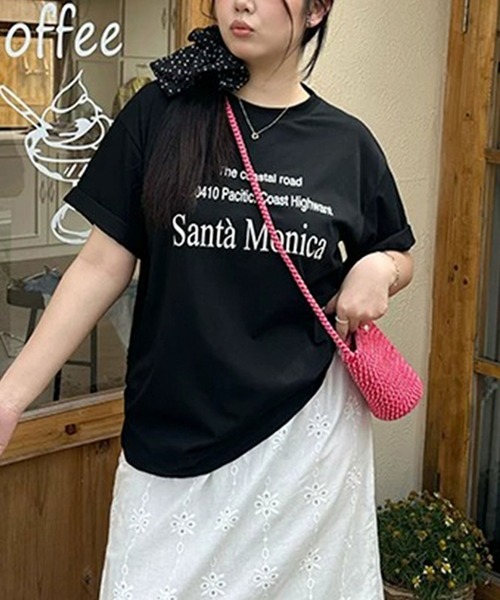 Girly Doll（ガーリードール）の「クルーネックロゴプリントTシャツ（Tシャツ/カットソー・レディース・ホワイト/ブラック・L/M）」の2枚目の写真