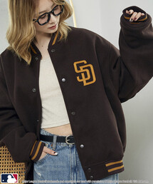PUBLUX（パブリュクス）の「PUBLUX/パブリュクス 別注 MLB ロゴ スタジャン　限定展開（スタジャン）」