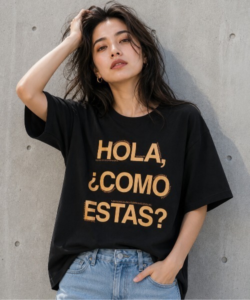 ARTCHIVES MALIBU(アートカイブス マリブ)の「【Machined Handiwork by DANIELA MARIBEL / ダニエラ マリベル】HOLA TEE(Tシャツ/カットソー・レディース・ブラック/グレー・M/L/XS/S)」の1枚目の写真