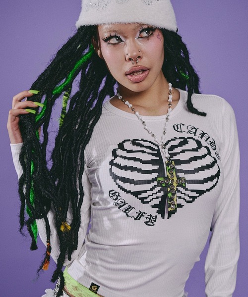 GALFY(ガルフィー)の「Candy Galfy-骨×LOVEロンTee(Tシャツ/カットソー・レディース・ブラック/その他1/ホワイト・FREE)」の6枚目の写真