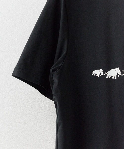 Mammut(マムート)の「MAMMUT/ クルーネックTシャツ / 1017-02012 秋服 冬服(Tシャツ/カットソー・メンズ・ブラック系その他/ホワイト系その他3/ブラック系その他2/ブラック系その他3・M/L)」の10枚目の写真
