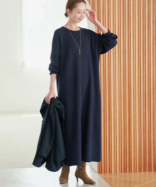 SLOBE IENA(スローブイエナ)の「《シリーズあり/》ウォッシャブルスムースニットワンピース(ワンピース・レディース・ネイビー/チャコールグレー/レッド・FREE)」の2枚目の写真