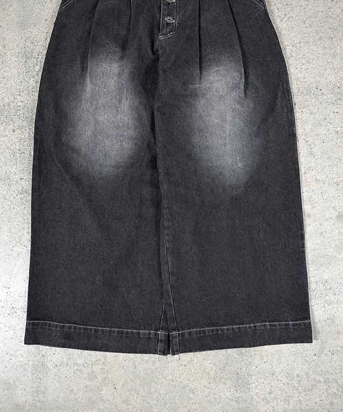 MandO(エムオー)(エムオー)の「【ユニセックス】2タックウォッシュデニムワイドパンツ/セットアップ着用可(デニムパンツ・メンズ・ブラック/インディゴブルー・SMALL/LARGE/MEDIUM)」の6枚目の写真