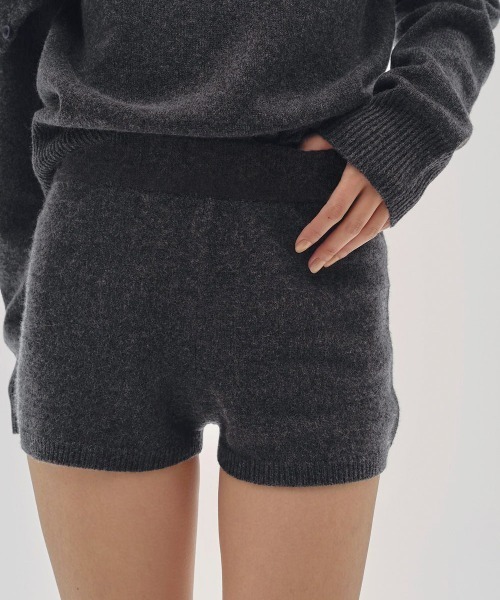 TODAYFUL(トゥデイフル)の「Cashmere Knit Bloomer(その他パンツ・レディース・ブラック/チャコールグレー/モカ・FREE)」の1枚目の写真