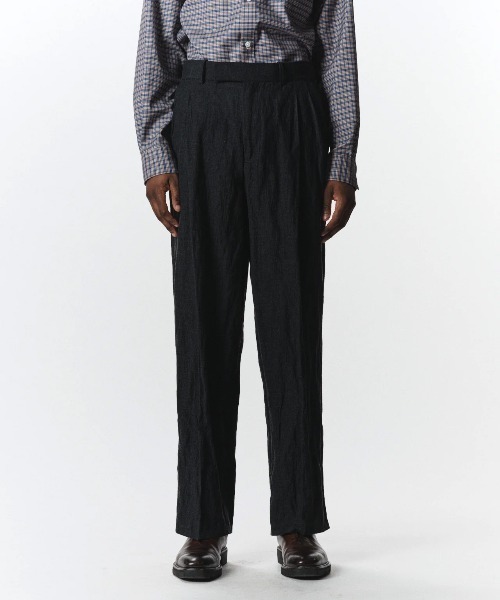 markaware(マーカウェア)の「【MARKAWARE/マーカウェア】DOUBLE PLEATED TROUSERS(スラックス・メンズ・ブラウン/ブラック・1/2)」の2枚目の写真
